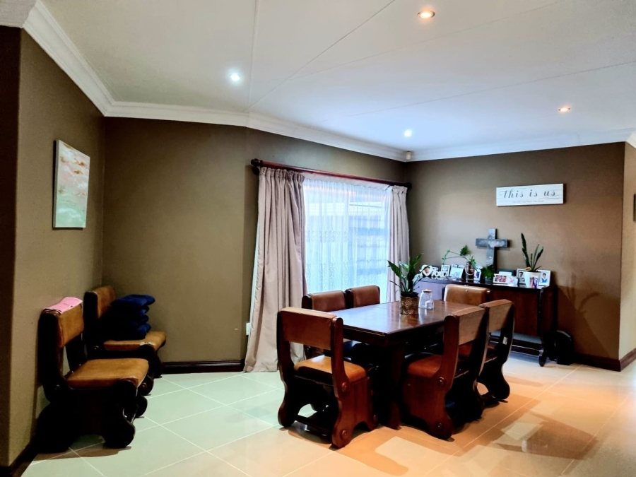 3 Bedroom Property for Sale in Hillcrest Northern Cape